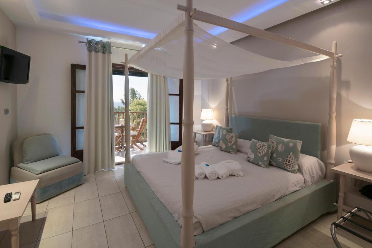 Magic Hotel Ая-Параскеві Екстер'єр фото